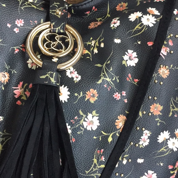 *HOST PICK* Cody Floral Natalie Hobo - Picture 3 of 5